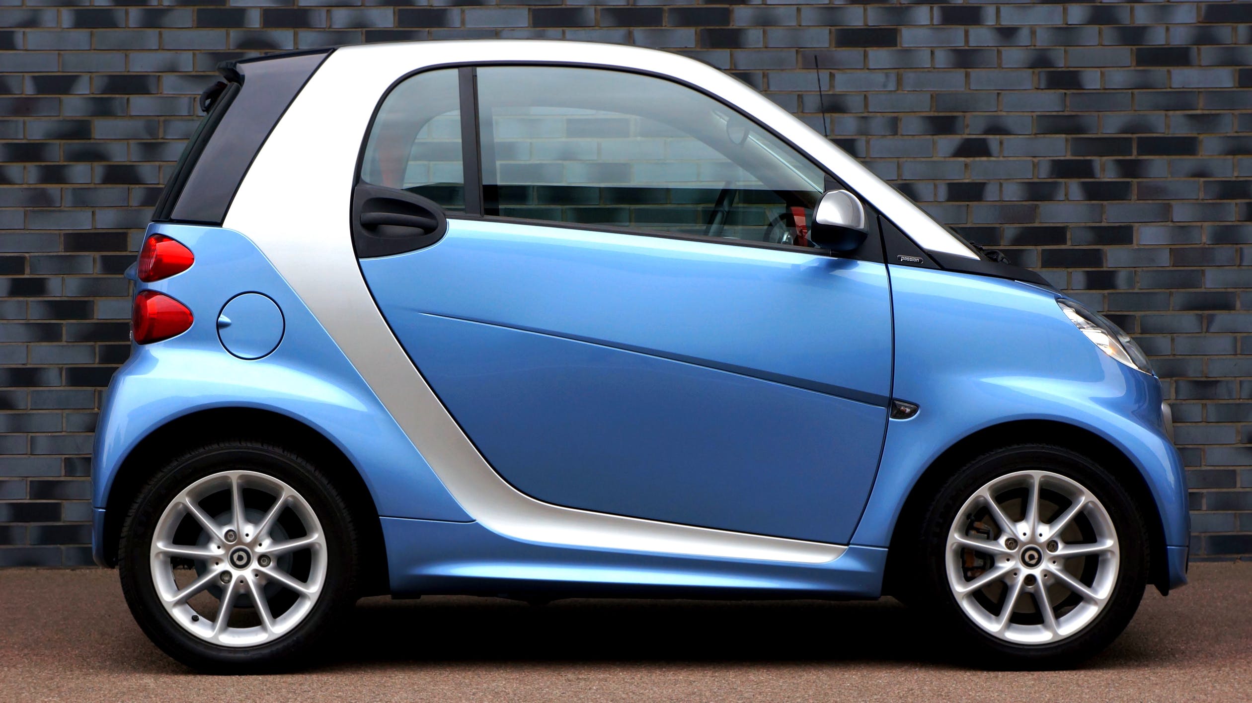 4 Easy Benefits Of Owning A Small Car Horsepigcow